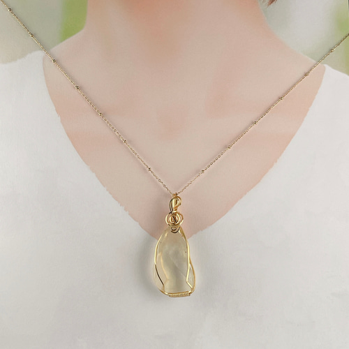 超歓迎された 20%off✨ビッグサイズ 高品質リビアングラス原石ペンダント ネックレス・ペンダント