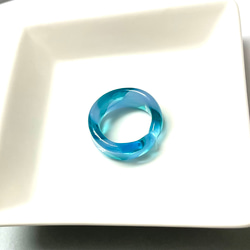 『バイカラーリング』リング　クリアスカイブルー×パステルピンク　ガラスリング　ガラスの指輪16号（内径18mm） 7枚目の画像