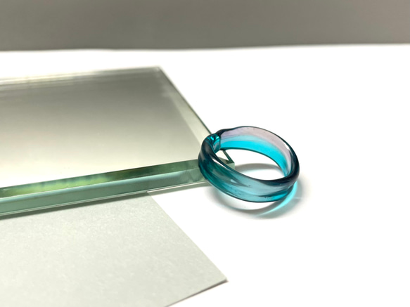 『バイカラーリング』リング　パープル×ブルーグリーン　ガラスリング　ガラスの指輪16号（内径18mm） 4枚目の画像
