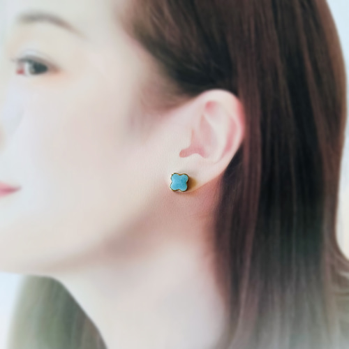 再販】スカイブルー 美濃焼 タイル 金継ぎ お花 ピアス イヤリング