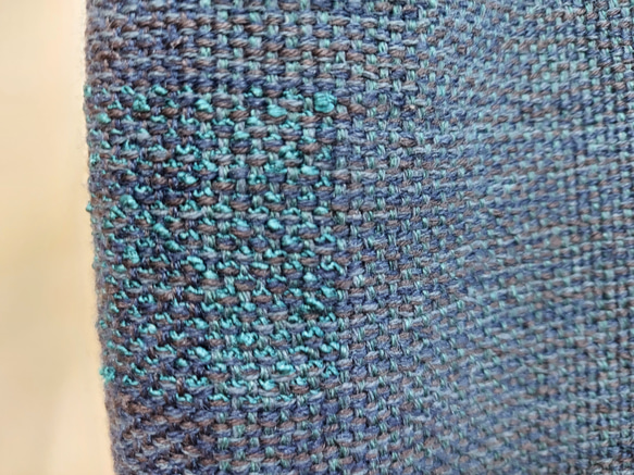 手織り　シルクウールとシルクのやさしいマフラー　作品2320 2枚目の画像