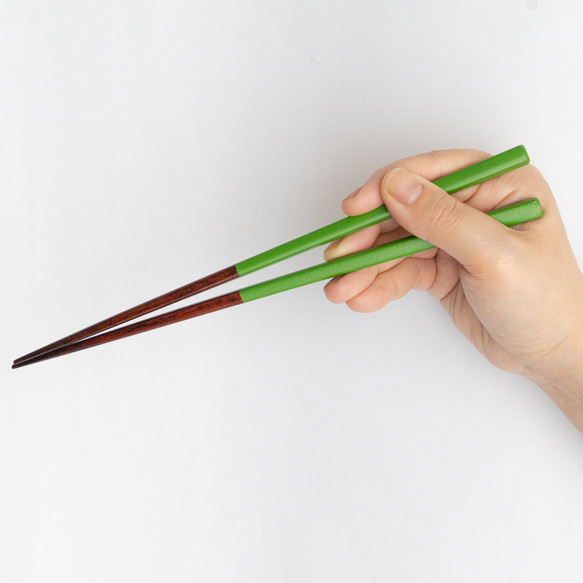 漆塗りのお箸【23cm 標準的な長さ】四角 緑 日本製 5枚目の画像