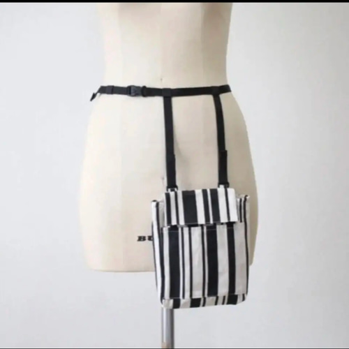 専用ページ　ハンドメイド　エピ　ショルダーバッグ　ポーチ é Heart pouch shoulder strap bag （3color） | épine