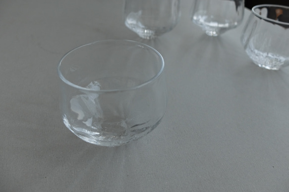 吹製玻璃 玻璃六角形 氣泡 漩渦 第11張的照片