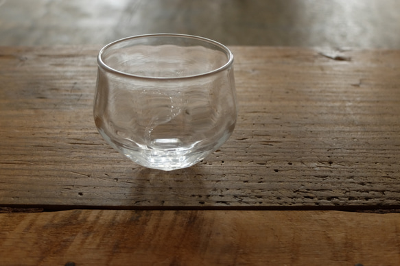 吹きガラスのグラス　六角　気泡渦 1枚目の画像