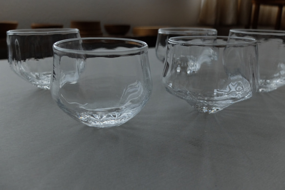 吹きガラスのグラス　六角　気泡渦 8枚目の画像