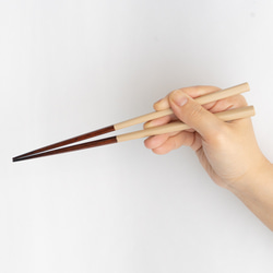 漆塗りのお箸【23cm 標準的な長さ】四角 白（ベージュ）日本製 5枚目の画像