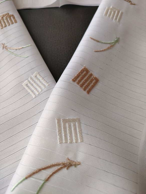 刺繍 半衿 松葉に源氏香 絽 3枚目の画像