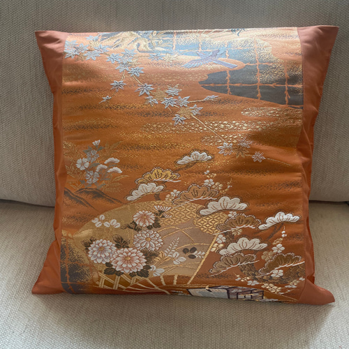 2180純金泊豪華刺繍の袋帯リメイク 正絹クッションカバー40cm✖️40cm