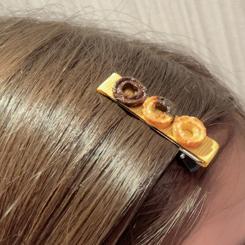 VERSACE ヘアピン 金 多かっ
