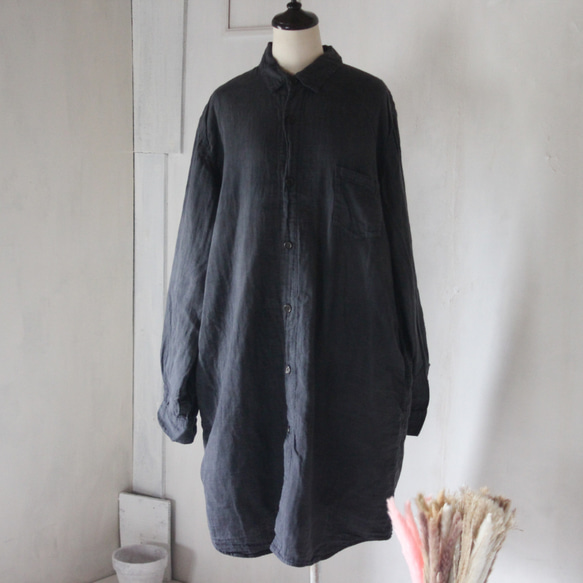 gauze long shirt jacket /草木染め ダブルガーゼロングシャツ 消炭色 ログウッド染め 9枚目の画像