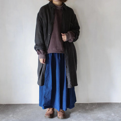 gauze long shirt jacket /草木染め ダブルガーゼロングシャツ 消炭色 ログウッド染め 2枚目の画像