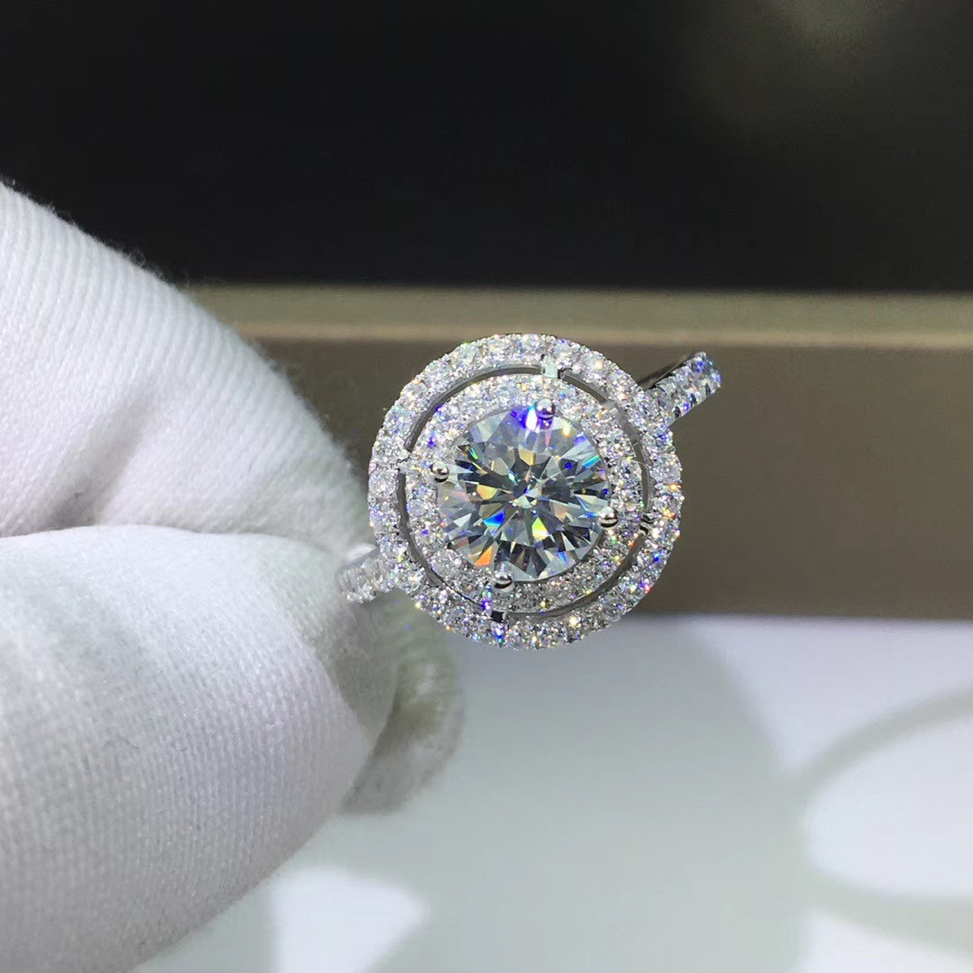 1カラット 】輝くモアサナイト ダイヤモンド リング K18WG 指輪