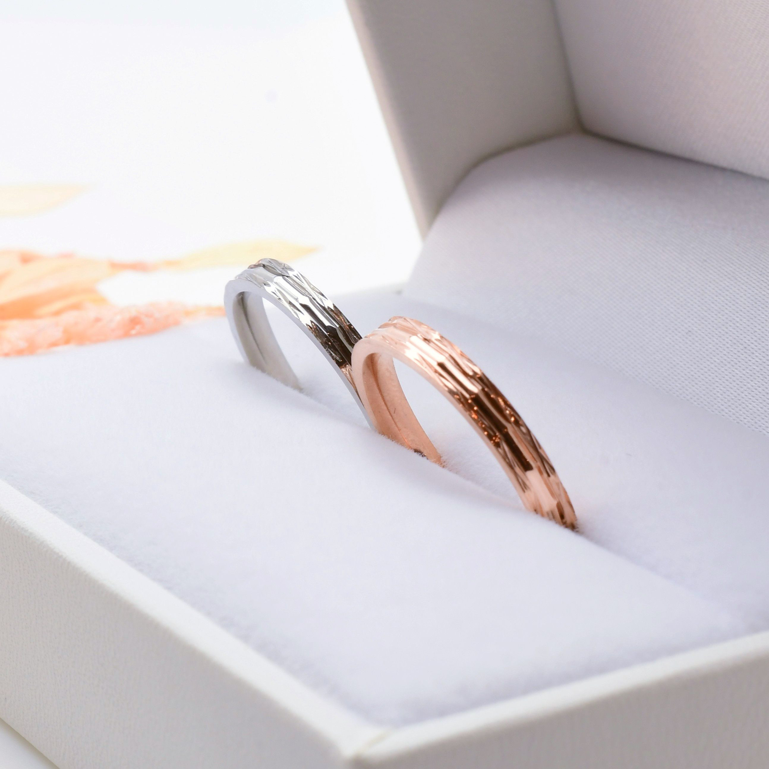 【natural*】春めく季節に寄り添うペアリング＊ 選べる3色 指輪 刻印 ステンレス素材 〈2本価格〉