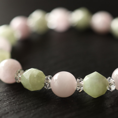 ☆プレミアムブレス☆クンツァイト：10ミリ＆ヒデナイト：8ミリ（丸玉