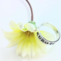 ☆猫と名前とモチーフと・・・シルバー925平打ち猫リング　ヘア―ライン仕上げ 14枚目の画像