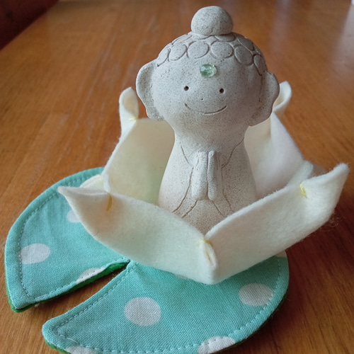 蓮の上の大仏様 置物 水子供養 その他置物 チャンチャン 通販 16032832