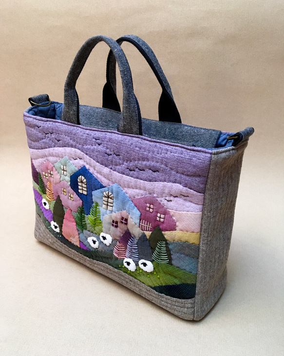 紫色山城歲月～手工拼布手提肩背兩用包～ 第3張的照片