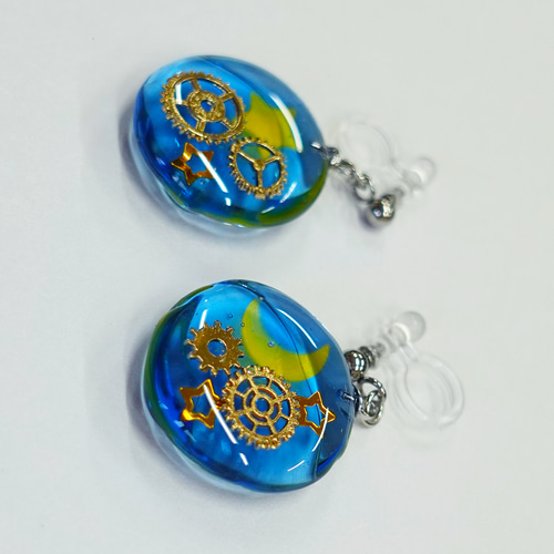 宇宙と時空｣【ピアス(イヤリング交換可)】歯車 月 星 ギアー