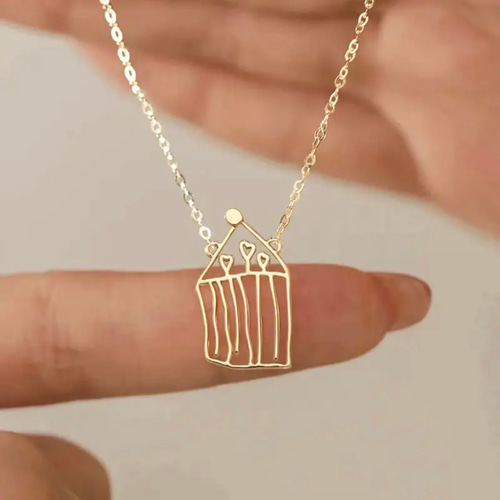 大好評♪思い出の絵をそのまま形あるネックレスへ♡完全オーダーメイド