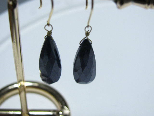 k18YG*ロングペアシェイプ（AA++）のフックピアス