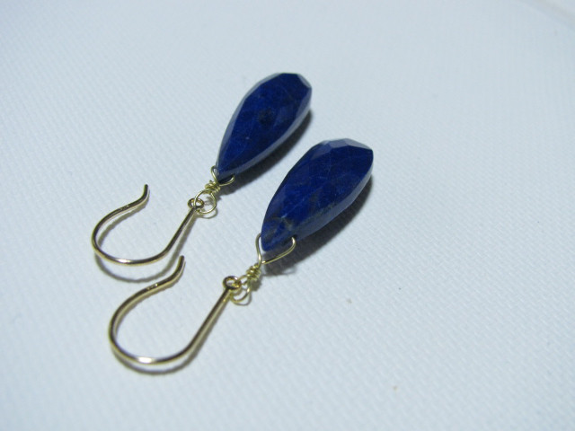 k18YG*ロングペアシェイプ（AA++）のフックピアス