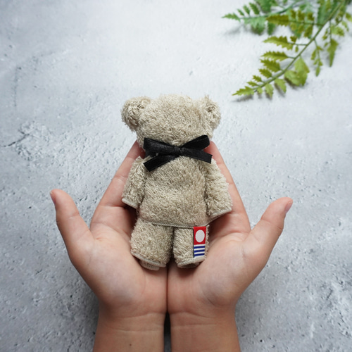 当店1番人気【名入れ 無料】クマ型 ハンドタオル 卒園 卒業 卒団 誕生