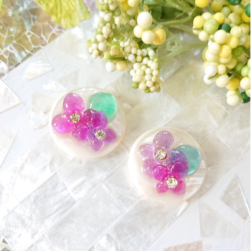 お花ボタン☆2個 k44 パープル/フラワー/レジン/ボタン 