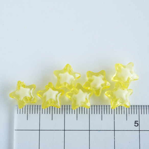 【30g】11mm 黄色い星のビーズ 透明 ☆キッズアクセサリー☆　☆003 6枚目の画像