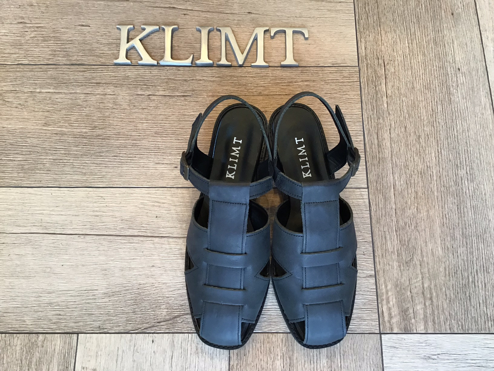 牛革グルカサンダル　ＢＬ