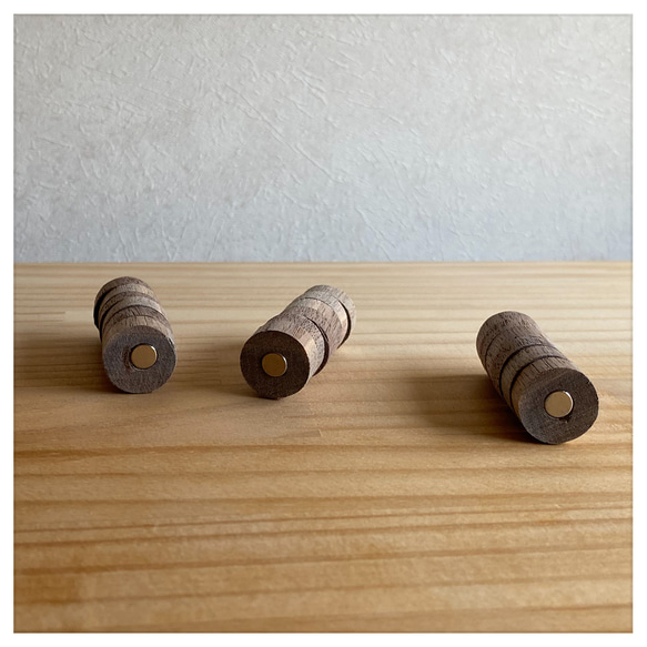 木製マグネット　ウォールナット　ミニ丸形 5枚目の画像