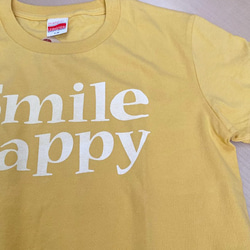 ロゴTシャツ Smile Happy マスタード　レディース　プリントTシャツ　黄色 3枚目の画像