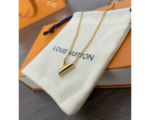 LOUIS VUITTON /ルイ ヴィトン】エッセンシャルV 入荷しました。[2020.11.13発行]｜トレファクスタイル戸越銀座店｜洋服・古着の買取と販売の専門店｜トレジャーファクトリー（トレファク）のファッションリユース