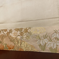 2183サイドの刺繍が素敵な正絹ランチョンマット　２枚セット　帯リメイク 2枚目の画像