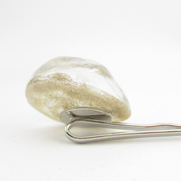 少し汗ばむ季節だから、クォーツで冷やしたシャンパンをあけちゃおう♪<1点ものヘアピン>HP124 3枚目の画像