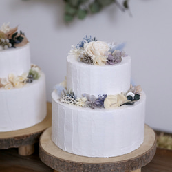 ※期間限定価格※ 本物のお花を使ったクレイ本物のお花を使ったクレイケーキ ブルー×ホワイト くすみカラーのフェイクケーキ 6枚目の画像