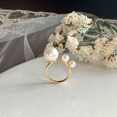 triple貝パール大人可愛いオープンリングR0700 指輪・リング Ringo