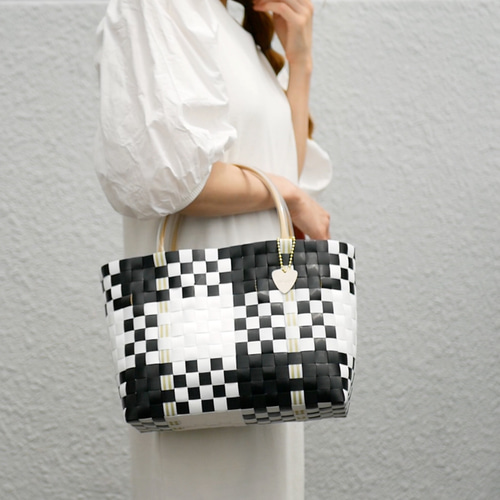 ブラックチェック×ベージュハンドル M 2WAYプラカゴバッグ