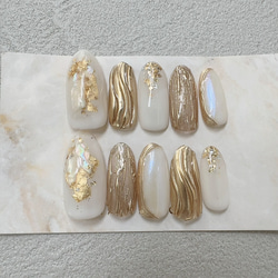 ロング ニュアンス ネイルチップ 金色 ゴールド 白 3D うねうね