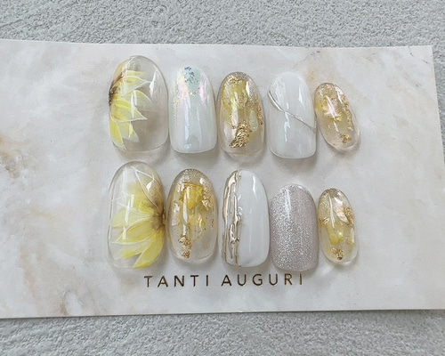 黄色 ヒマワリ ネイルチップ 白 夏 ホワイト イエロー 付け爪 ジェル