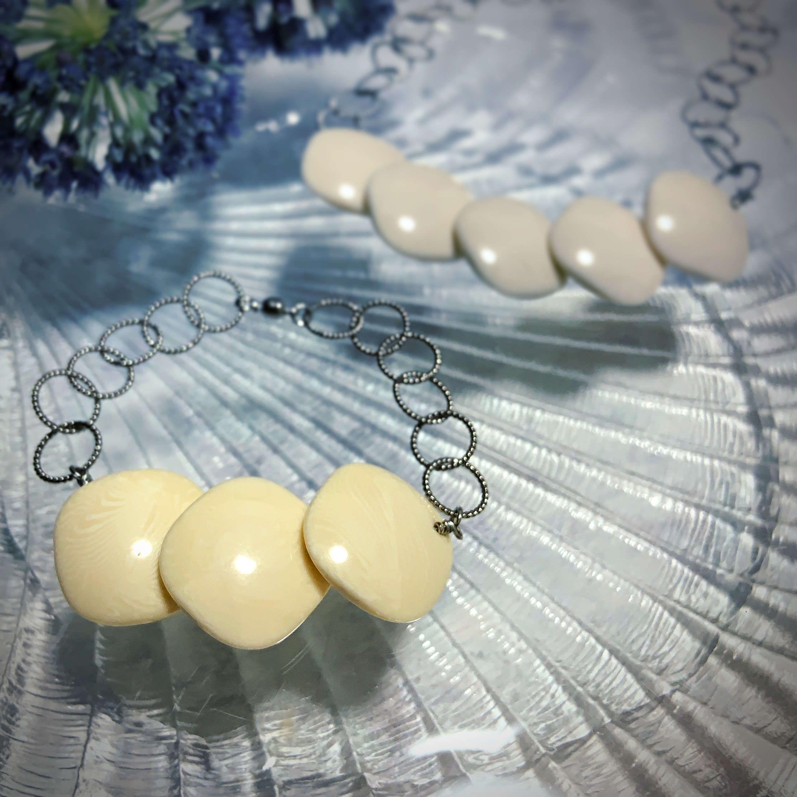 【受注制作】LOHASなラクト樹脂/アイボリーカラーのネックレス&ブレスレット