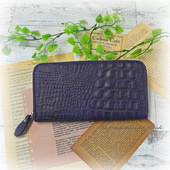 革　長財布（紫/クロコ柄） 1枚目の画像