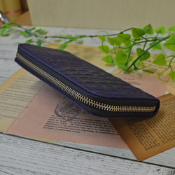 革　長財布（紫/クロコ柄） 9枚目の画像