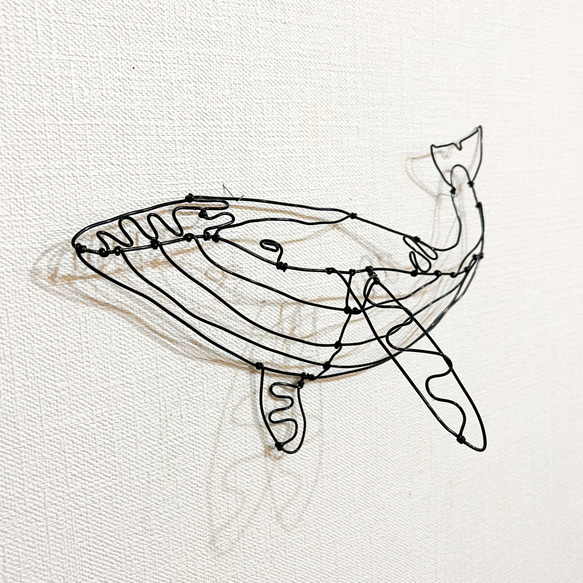 シロナガスクジラ②　くじら　クジラ　鯨　ワイヤーアート　立体　壁掛け【受注販売】 7枚目の画像