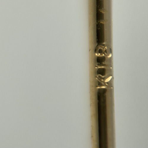 鑑別書付き K18刻印入り天然アレキサンドライトピアス ピアス