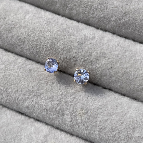 pale Blue ... tanzanite  pierce・earring 4枚目の画像