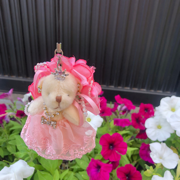 フラワー ベア　ストラップ　可愛い花　ピンク　ふわふわ　管理ベア花2 1枚目の画像