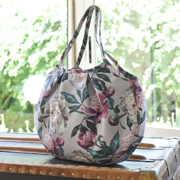 在庫一掃セール送料無料✩丸バッググレー花柄 4枚目の画像