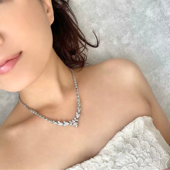 louna silver ジルコニアブライダルネックレス シンプル ブライダル ウエディングアクセサリー  お花モチーフ 6枚目の画像