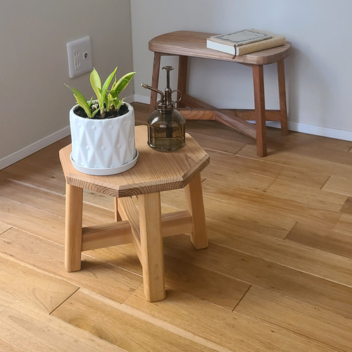 八角形の木目スツール 花台 踏み台 子ども椅子 サイドテーブル